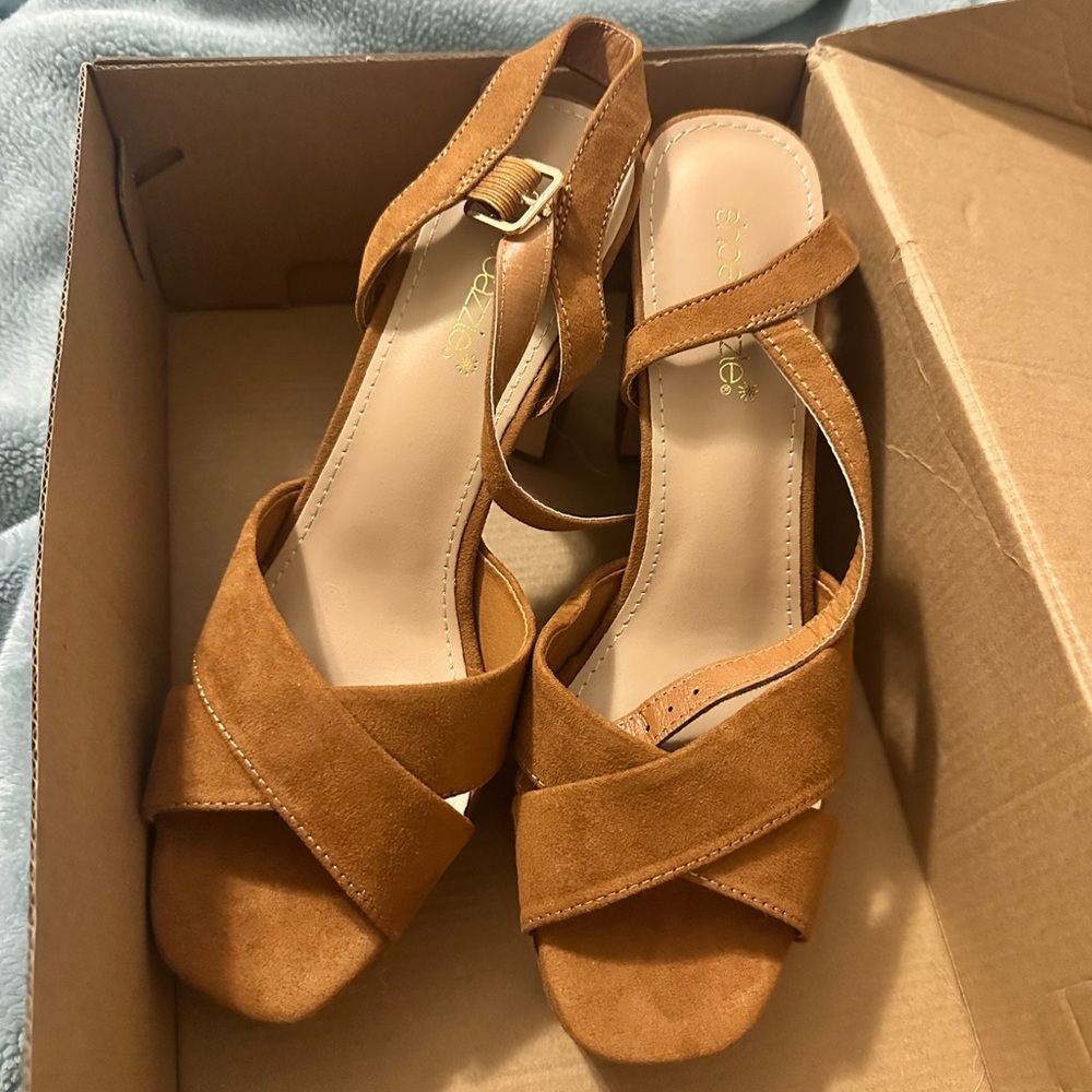 Shoe Dazzle Camel Tina Crossover Heeled Sandals